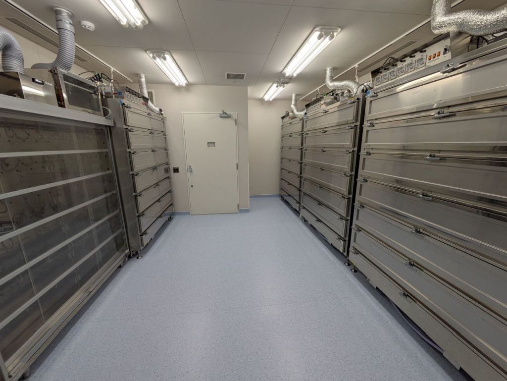 SSS Equipment Room - Multiple Snappy Sleep Stagers